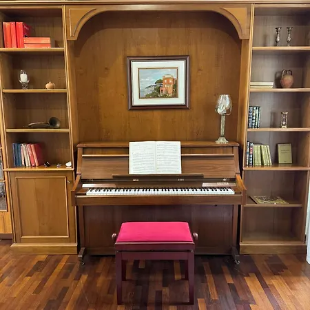 Colosseum's Custodian - 115 M2 *