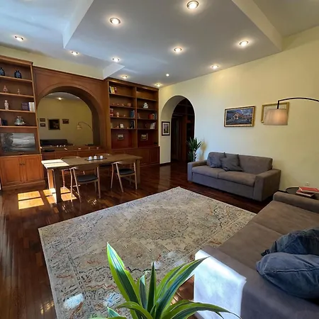 Colosseum's Custodian - 115 M2 Apartman