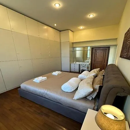 Colosseum's Custodian - 115 M2 Apartman Róma