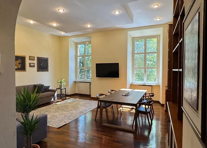 Colosseum's Custodian - 115 M2 Apartment Rome